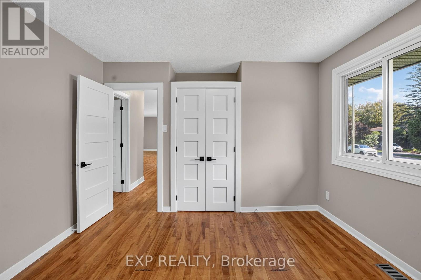 3 Bed, 1 Bath House for Rent in Ottawa – 137 GRENFELL CRESCENT, Ottawa – MLS# X13750376 - Image 30