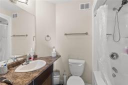 29 Alderwood Crescent, Steinbach, MB R5G0S8 Photo 12