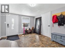 Bedroom - 311038 222, Rural Kneehill County, AB T0M2A0 Photo 6