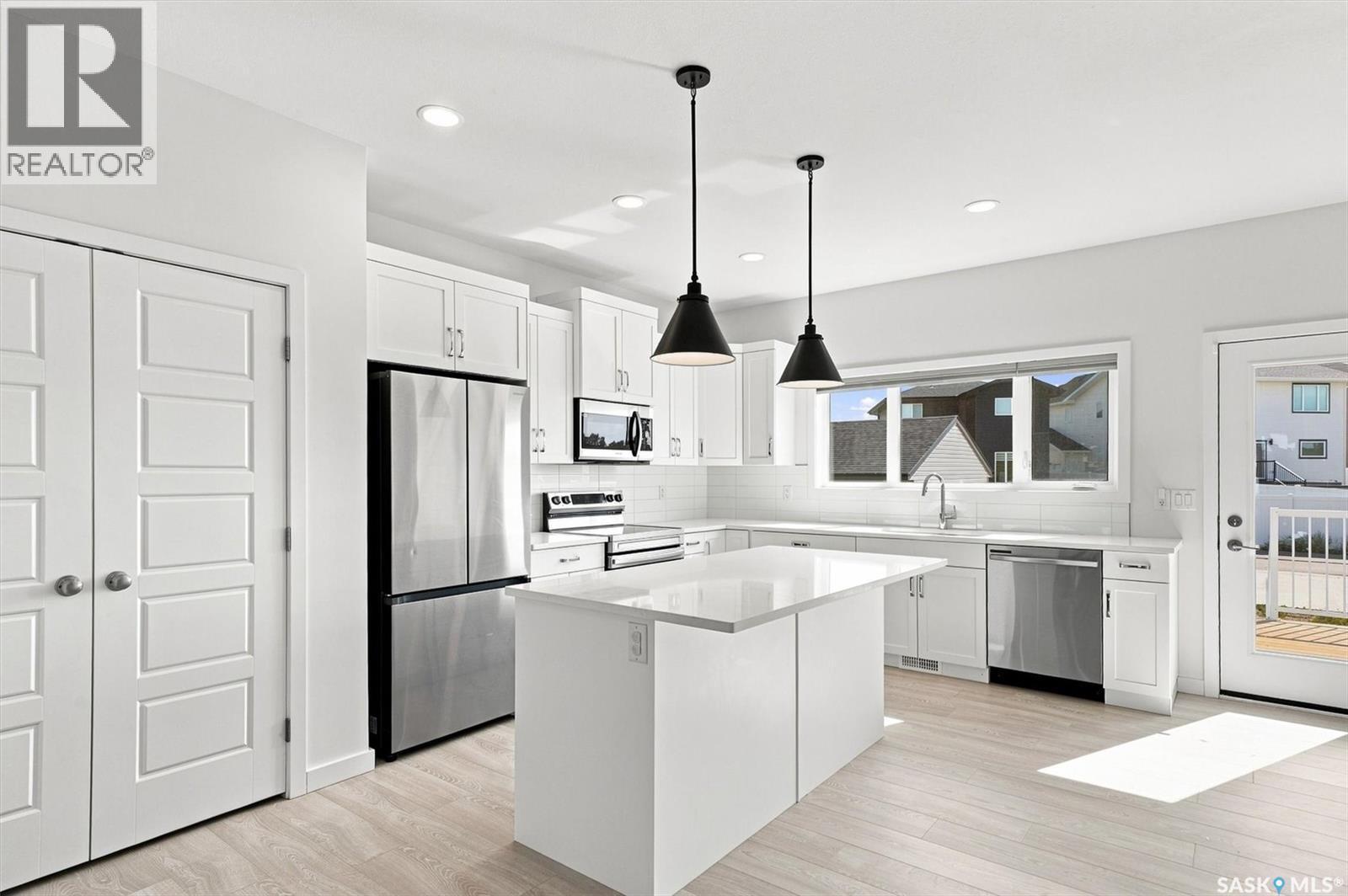 1070 Brighton GATE - 5