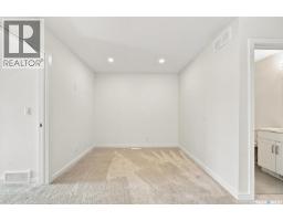 1070 Brighton Gate, Saskatoon, SK S7V0P1 Photo 15
