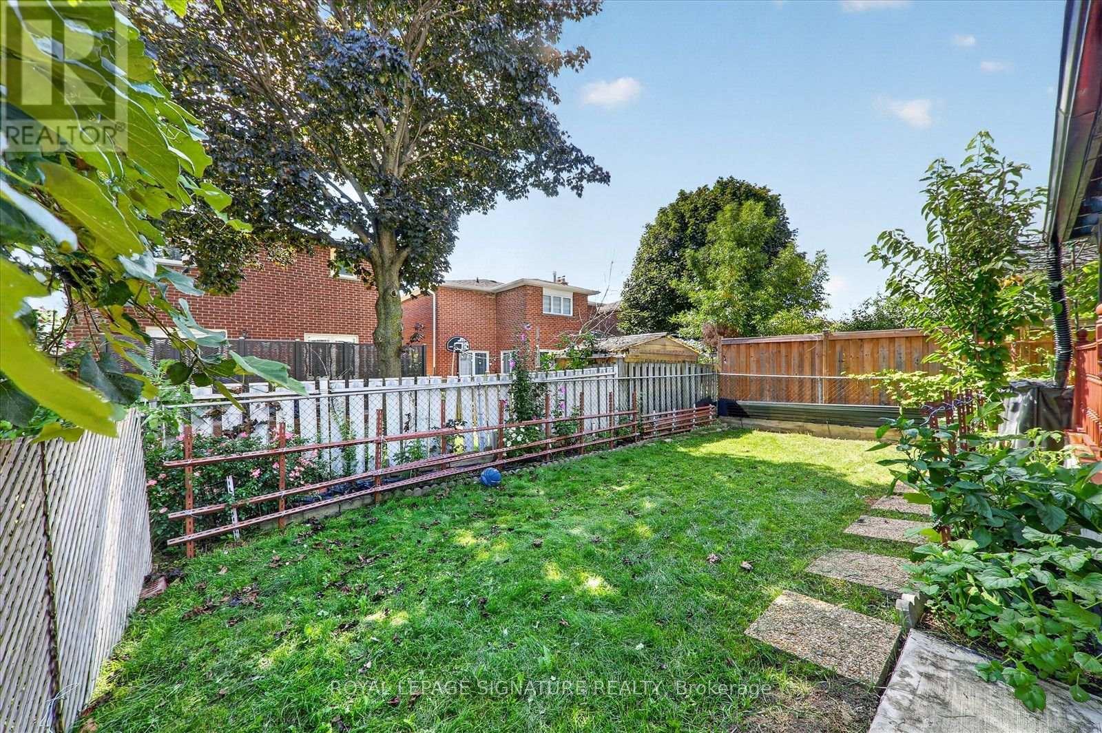 66 MARTINDALE CRESCENT - 36