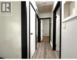 5217 53a Avenue, Camrose, AB T4V0Y7 Photo 12