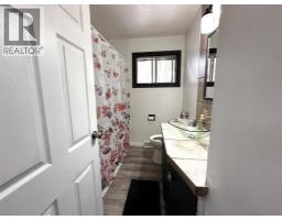 5217 53a Avenue, Camrose, AB T4V0Y7 Photo 13
