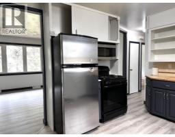 5217 53a Avenue, Camrose, AB T4V0Y7 Photo 10