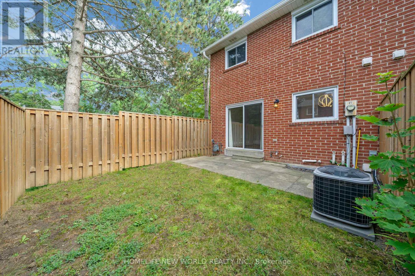 #353 81 NILES WAY - 36