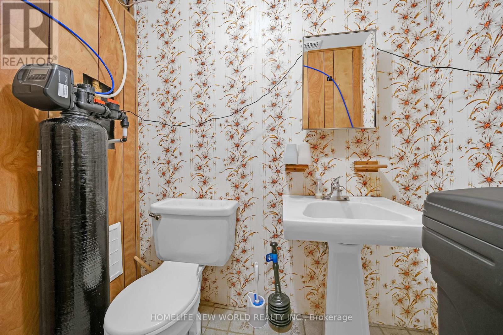 #353 81 NILES WAY - Image 32
