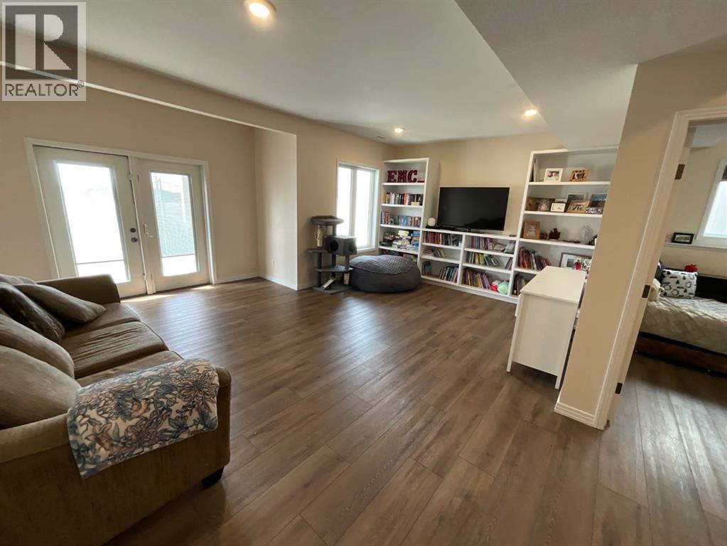 Listing photo – 118 Mitchell Crescent, Blackfalds