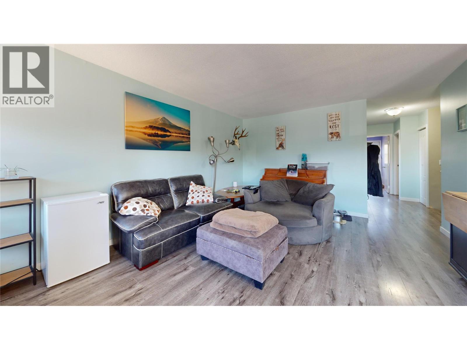 201 Hollyburn Drive - 9