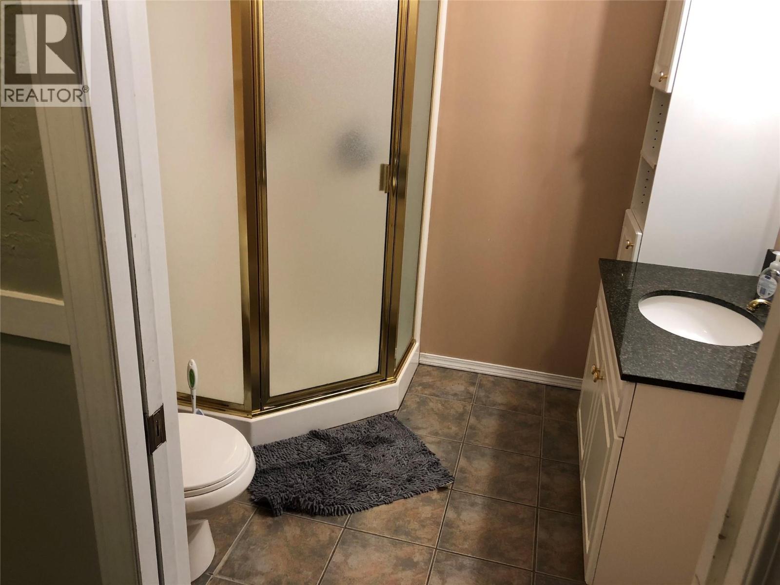 201 Hollyburn Drive - 25