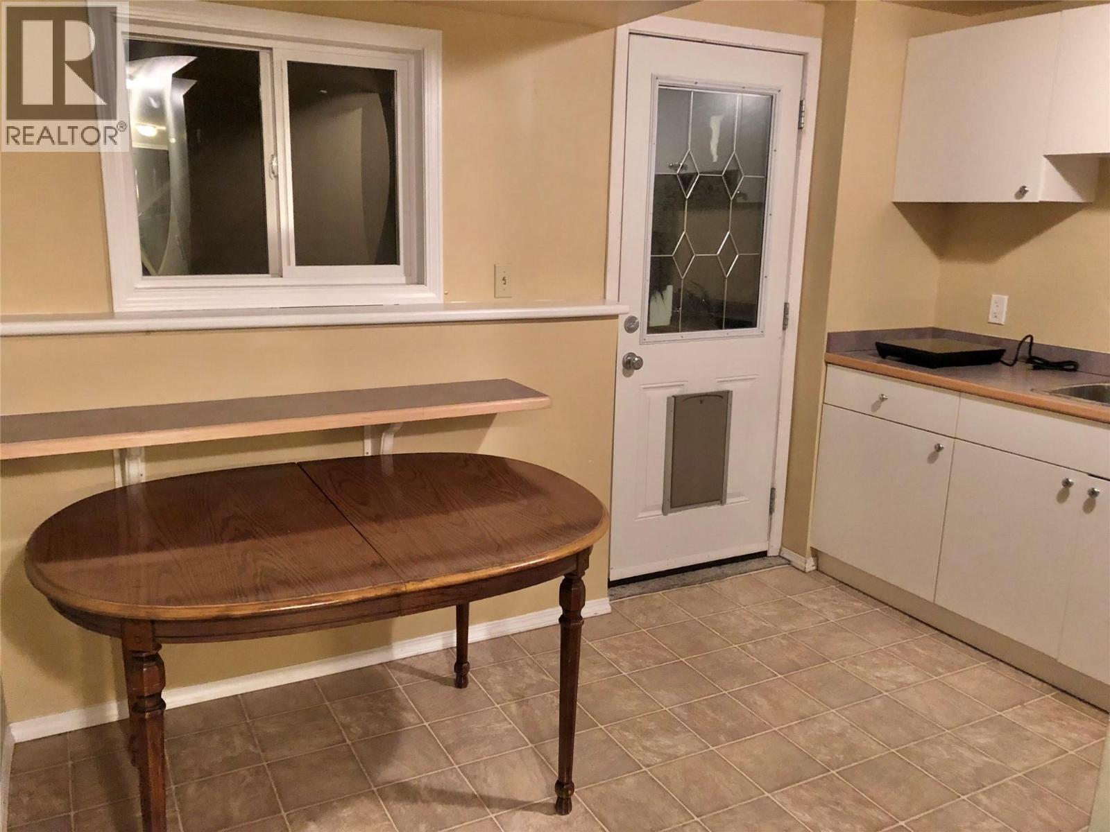 201 Hollyburn Drive - 29