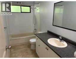 700 Stancombe Rd, Esquimalt, BC V9A2P1 Photo 12