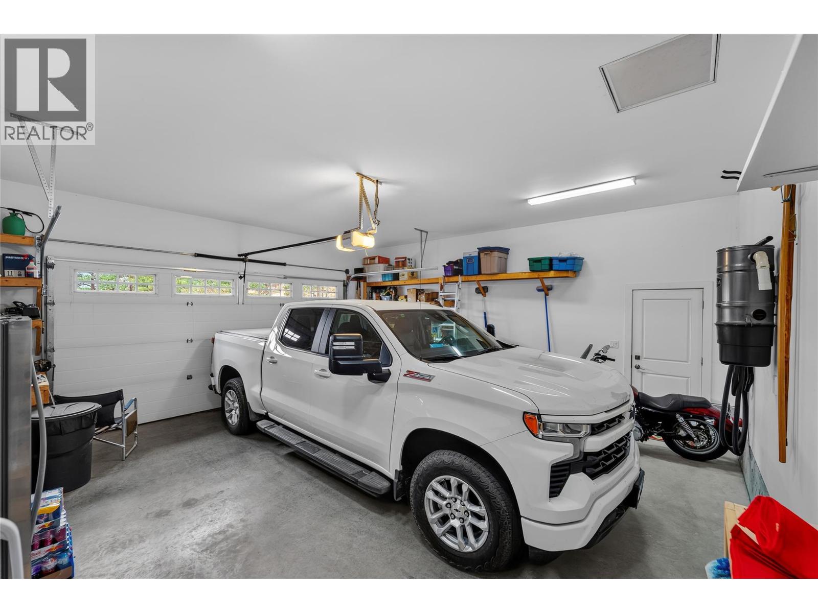 2701 Peregrine Way - Image 40