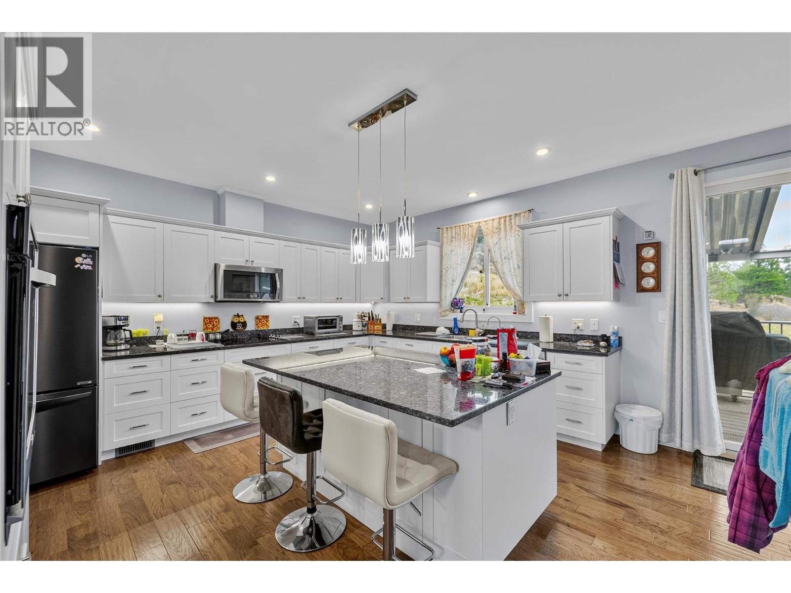 2701 Peregrine Way - 8