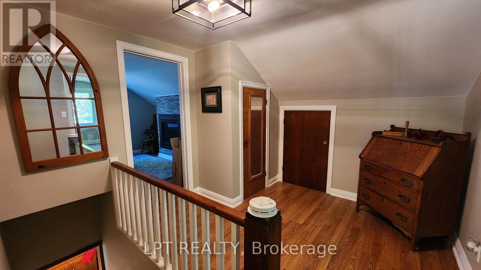 1644 RIDGE ROAD E - Image 14