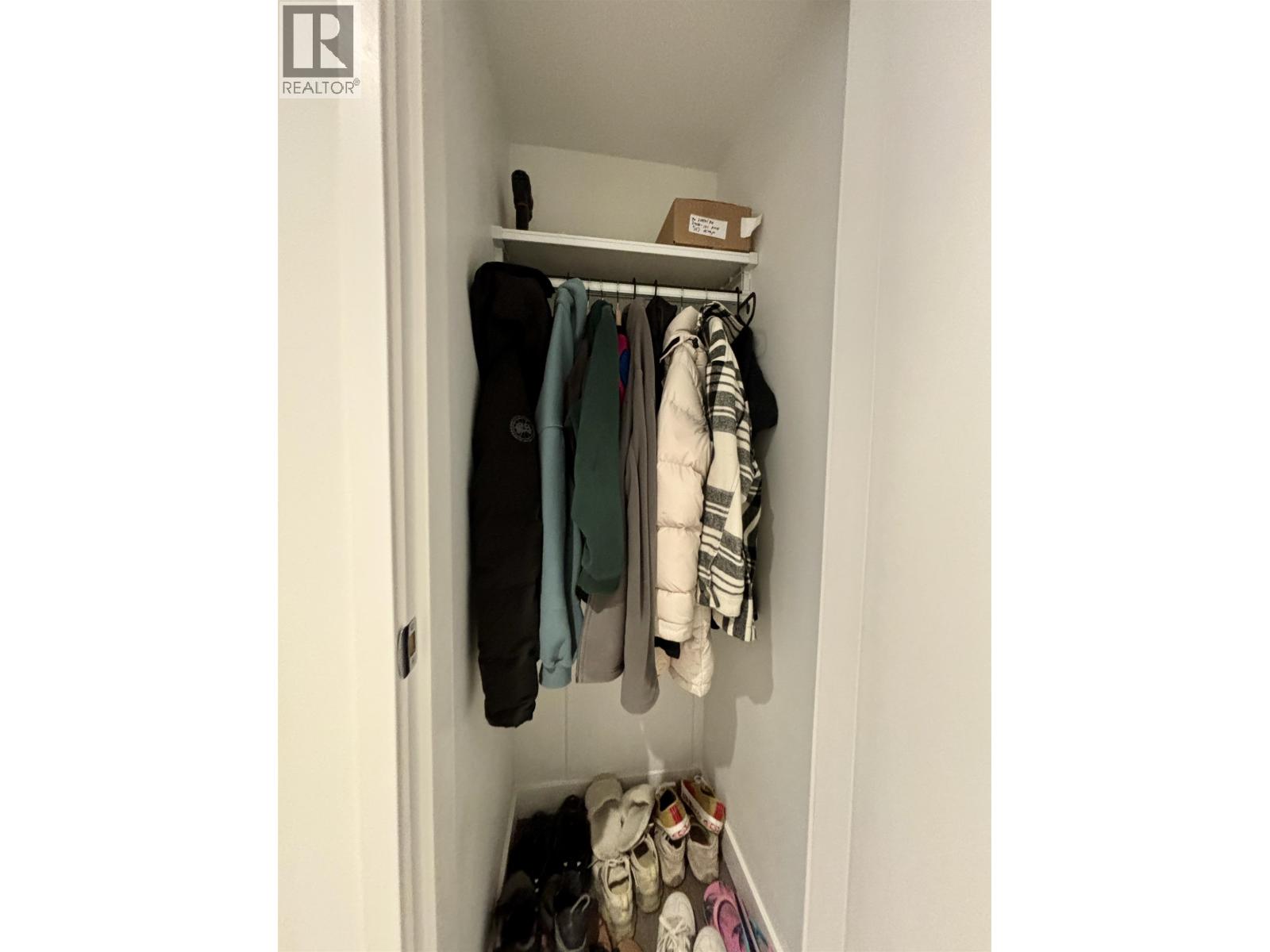 1111 RICHARDS Street, Vancouver, British Columbia, V6B0S3, Vancouver, British Columbia — photo 4 of 5