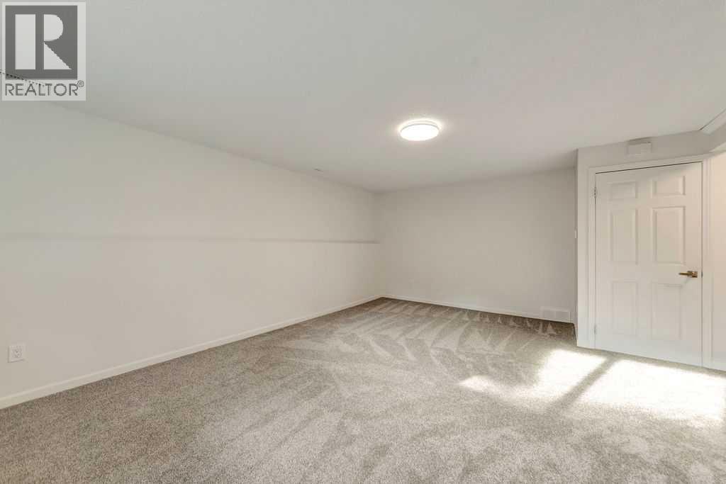 4610 31 Street Close - Image 25