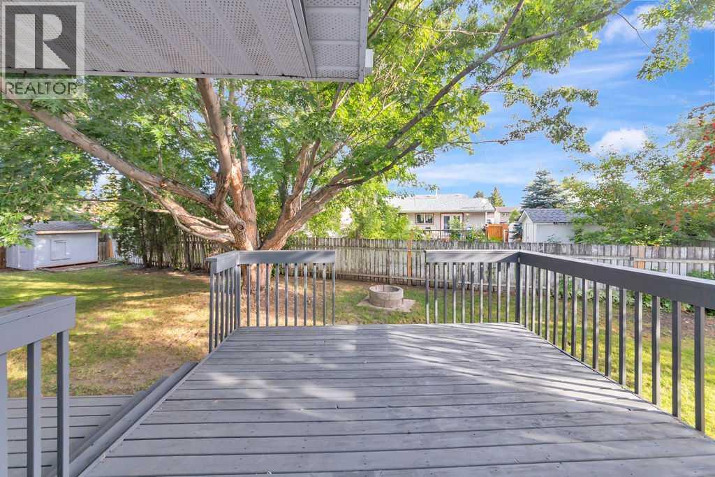 4610 31 Street Close - Image 44