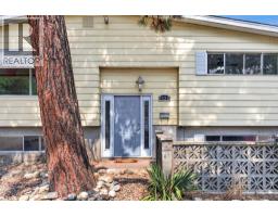 Kitchen - 1420 Graham Road, Kelowna, BC V1X1K2 Photo 7