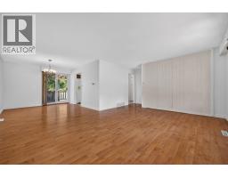 Living room - 1420 Graham Road, Kelowna, BC V1X1K2 Photo 10