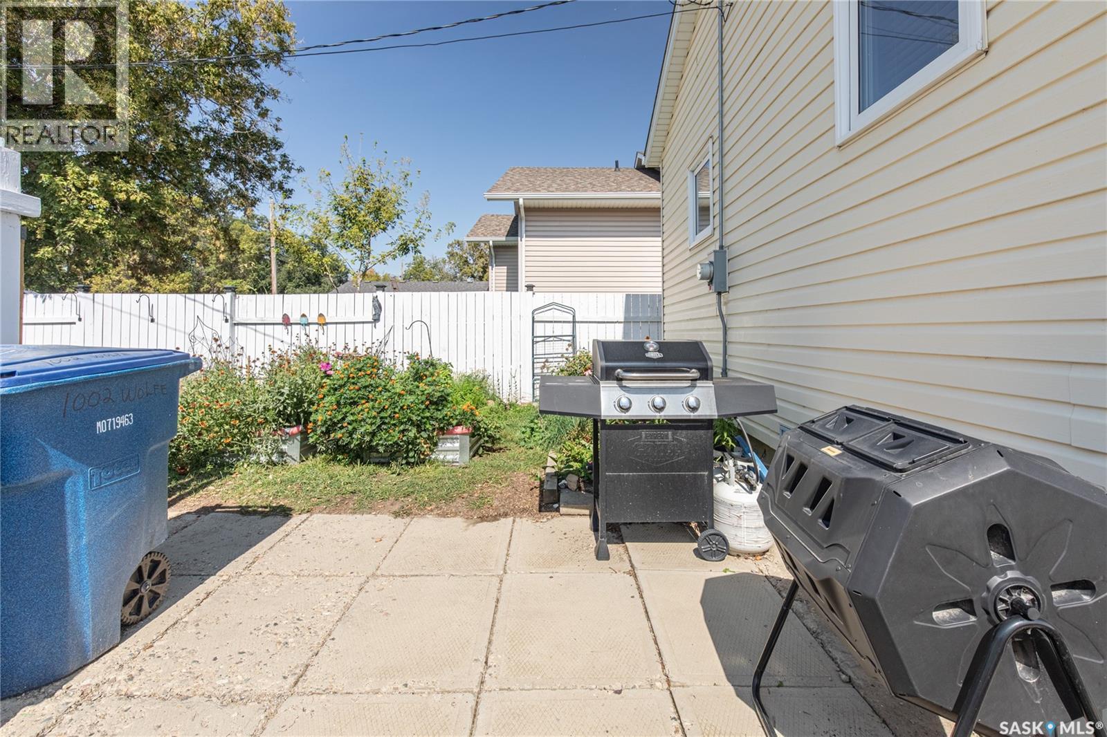 1002 Wolfe AVENUE - Image 31