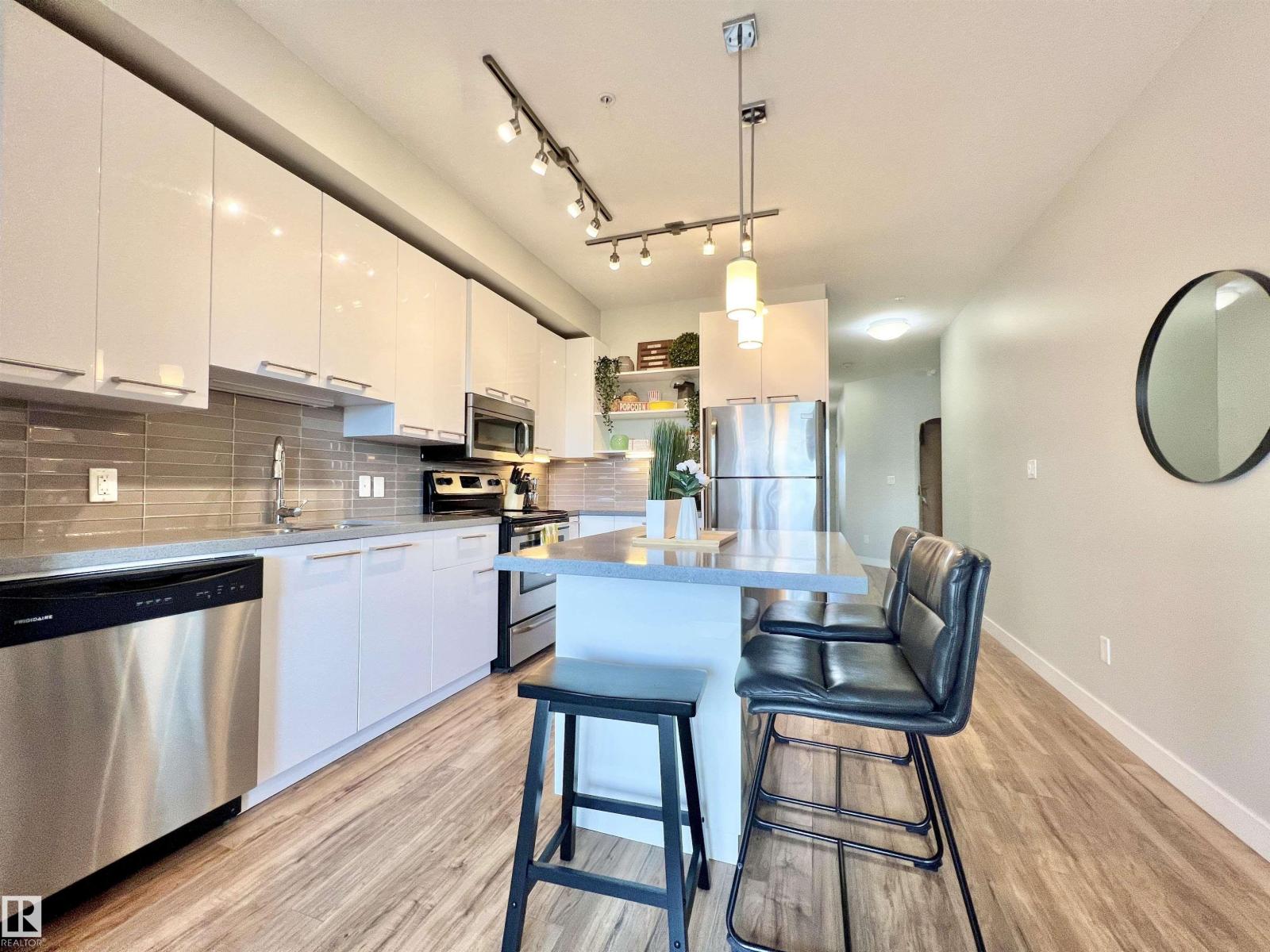 #307 10418 81 AV NW - 4