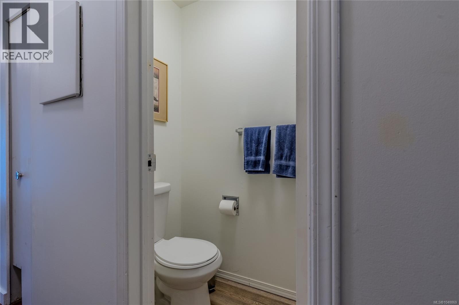 832 Holly Hill Rd - Image 19