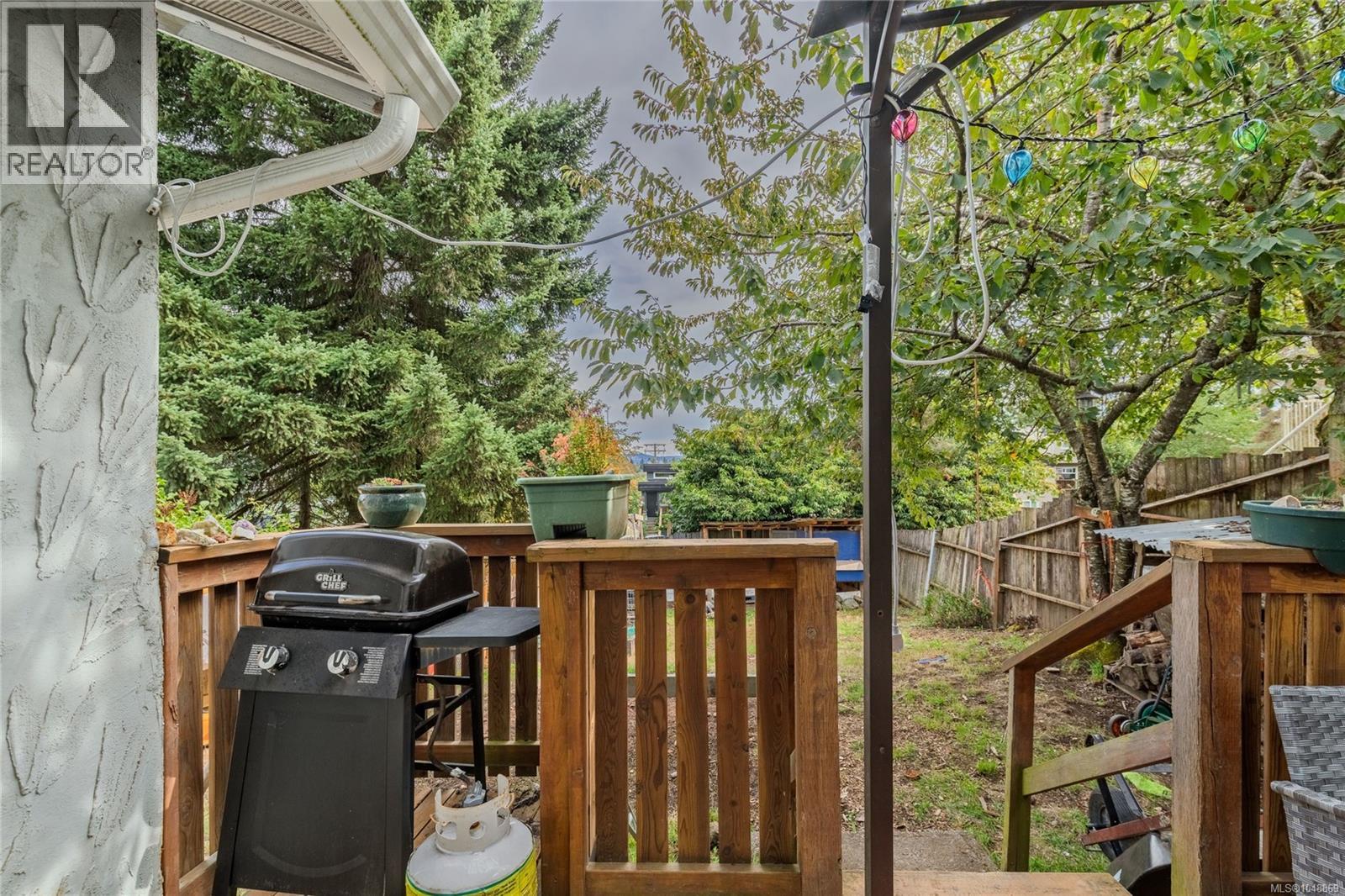 832 Holly Hill Rd - 37