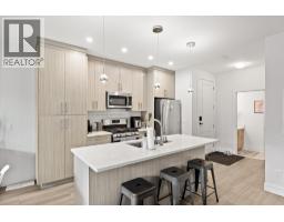 3pc Ensuite bath - 795 Stockwell Avenue Unit# 3, Kelowna, BC V1Y6W1 Photo 6