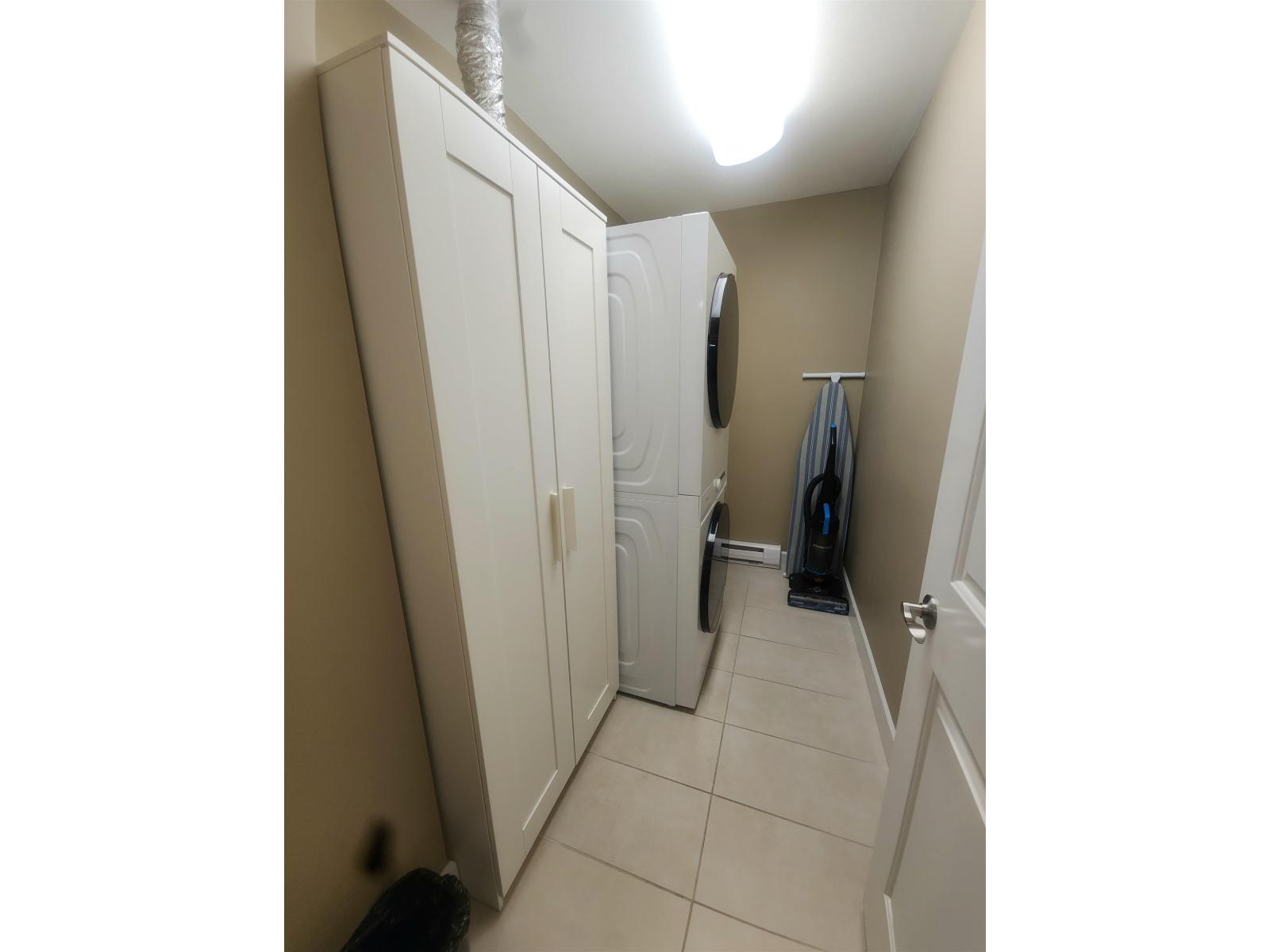 2 Bed, 2 Bath House for Rent in Surrey – 15357 ROPER AVENUE, Surrey – MLS# R3161979 - Image 14