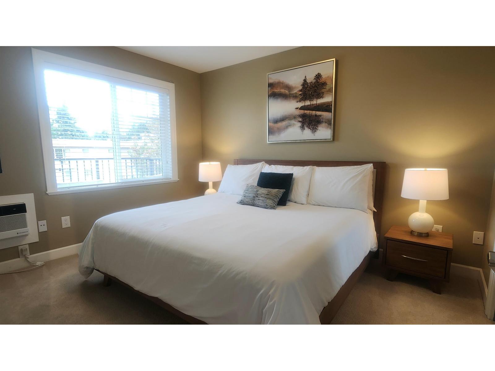 2 Bed, 2 Bath House for Rent in Surrey – 15357 ROPER AVENUE, Surrey – MLS# R3161979 - Image 11