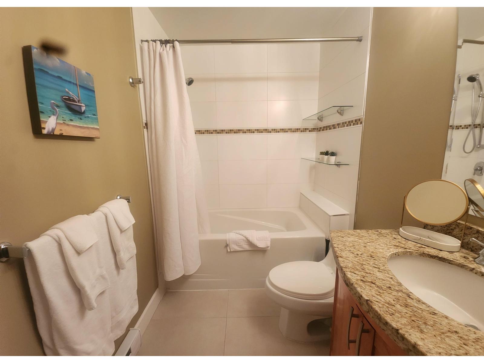 2 Bed, 2 Bath House for Rent in Surrey – 15357 ROPER AVENUE, Surrey – MLS# R3161979 - Image 12