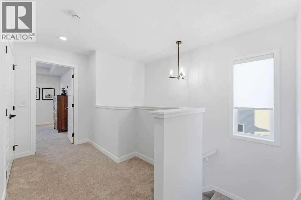 966 Chinook Winds Meadow SW - 20