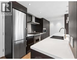 3202 193 Aquarius Mews, Vancouver, BC V6Z2Z2 Photo 11