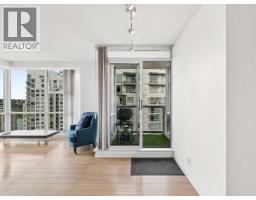 3202 193 Aquarius Mews, Vancouver, BC V6Z2Z2 Photo 9