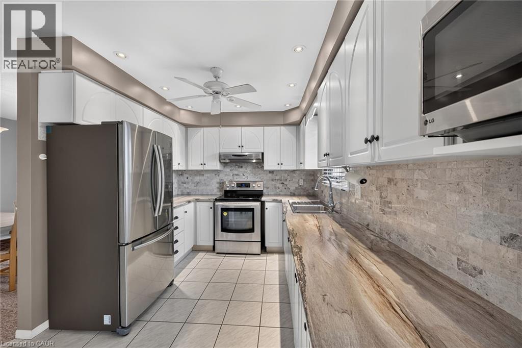 3 RIDGEMOUNT Drive - 12