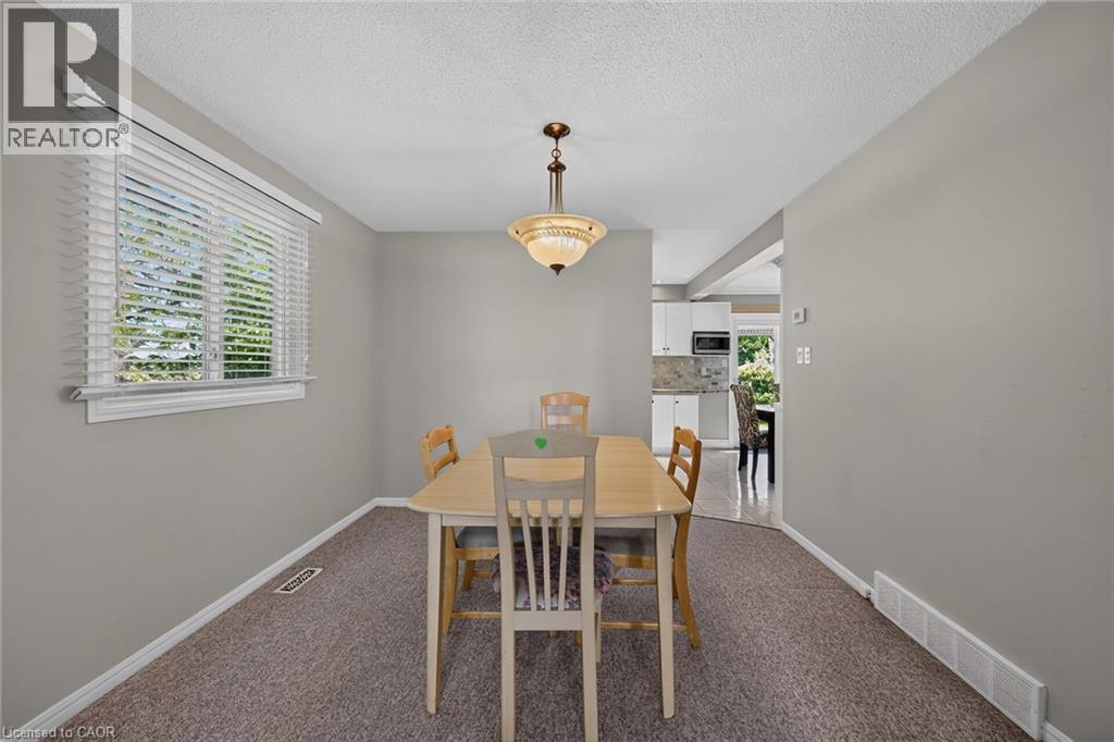 3 RIDGEMOUNT Drive - 8