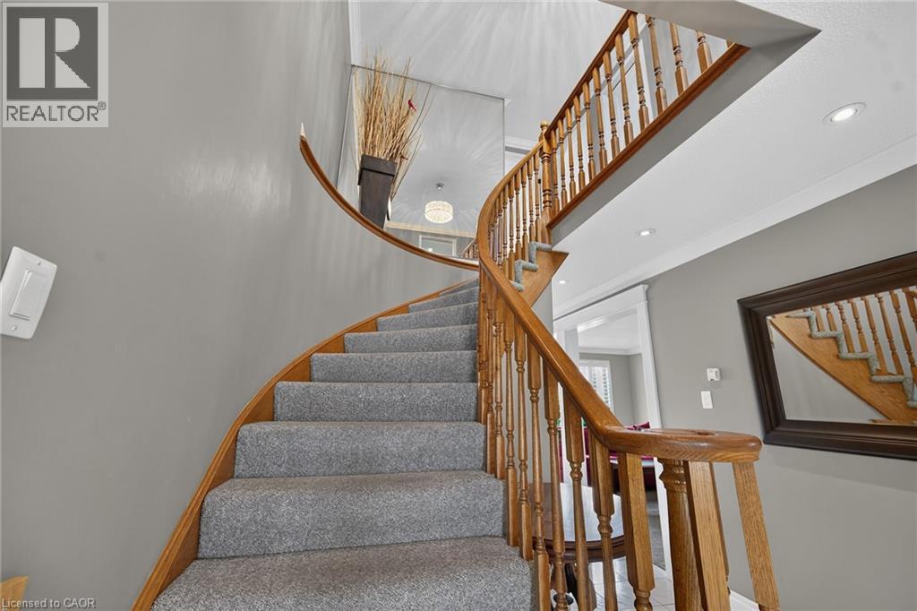 3 RIDGEMOUNT Drive - Image 25