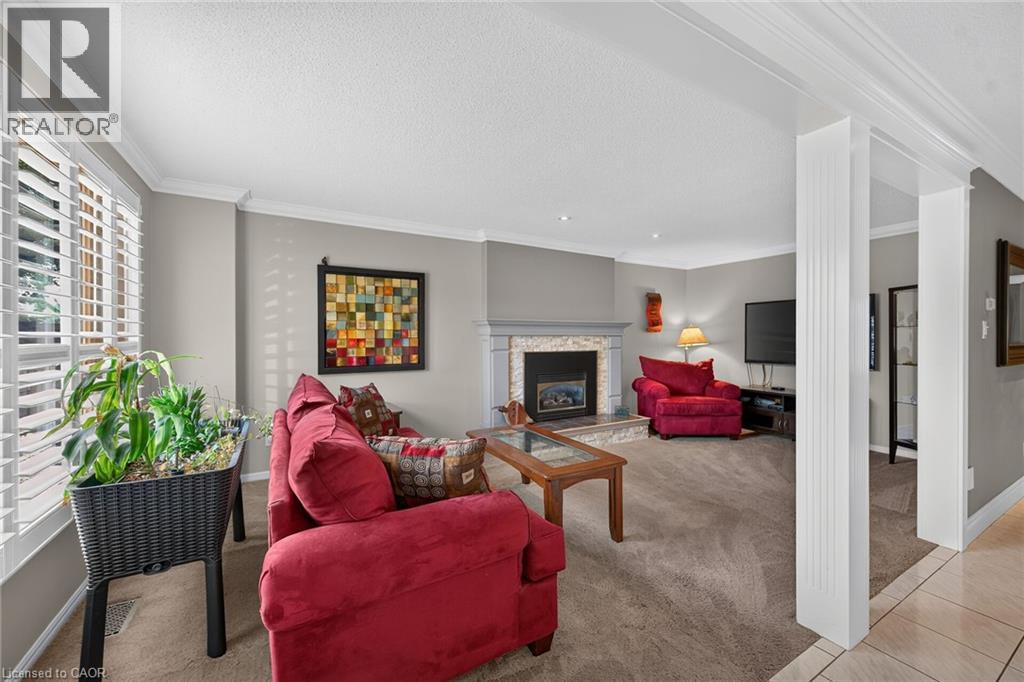 3 RIDGEMOUNT Drive - 17