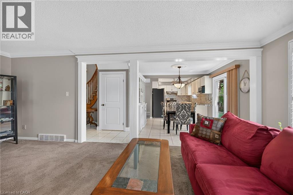 3 RIDGEMOUNT Drive - 20