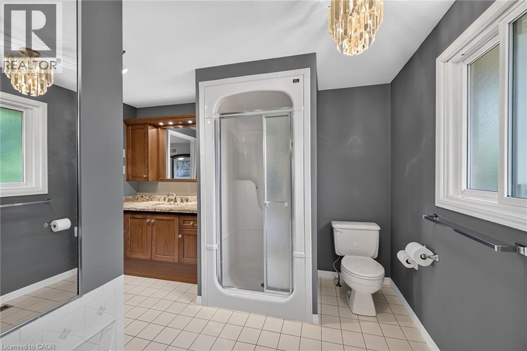 3 RIDGEMOUNT Drive - 33