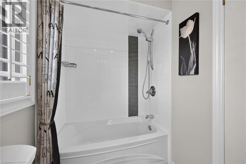 3 RIDGEMOUNT Drive - 42