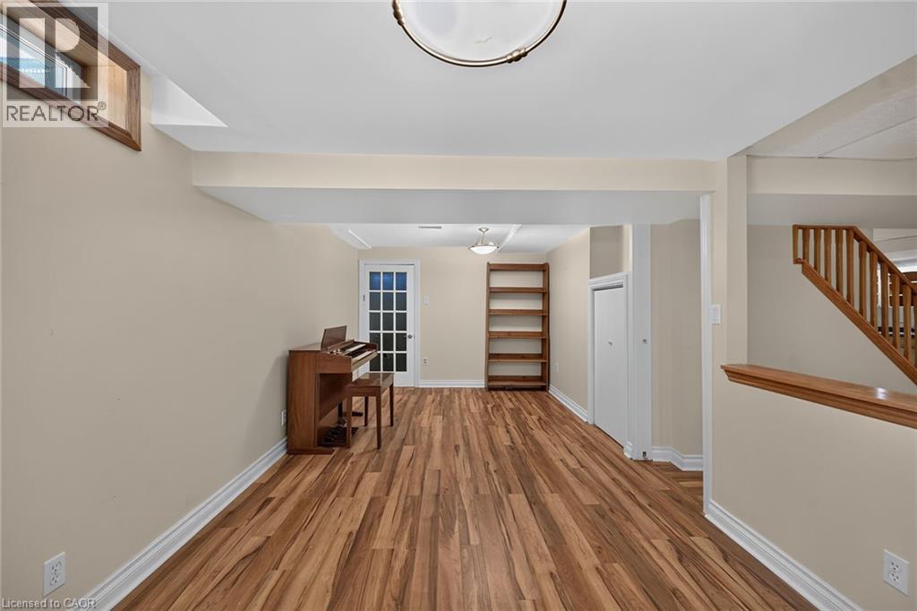 3 RIDGEMOUNT Drive - 49