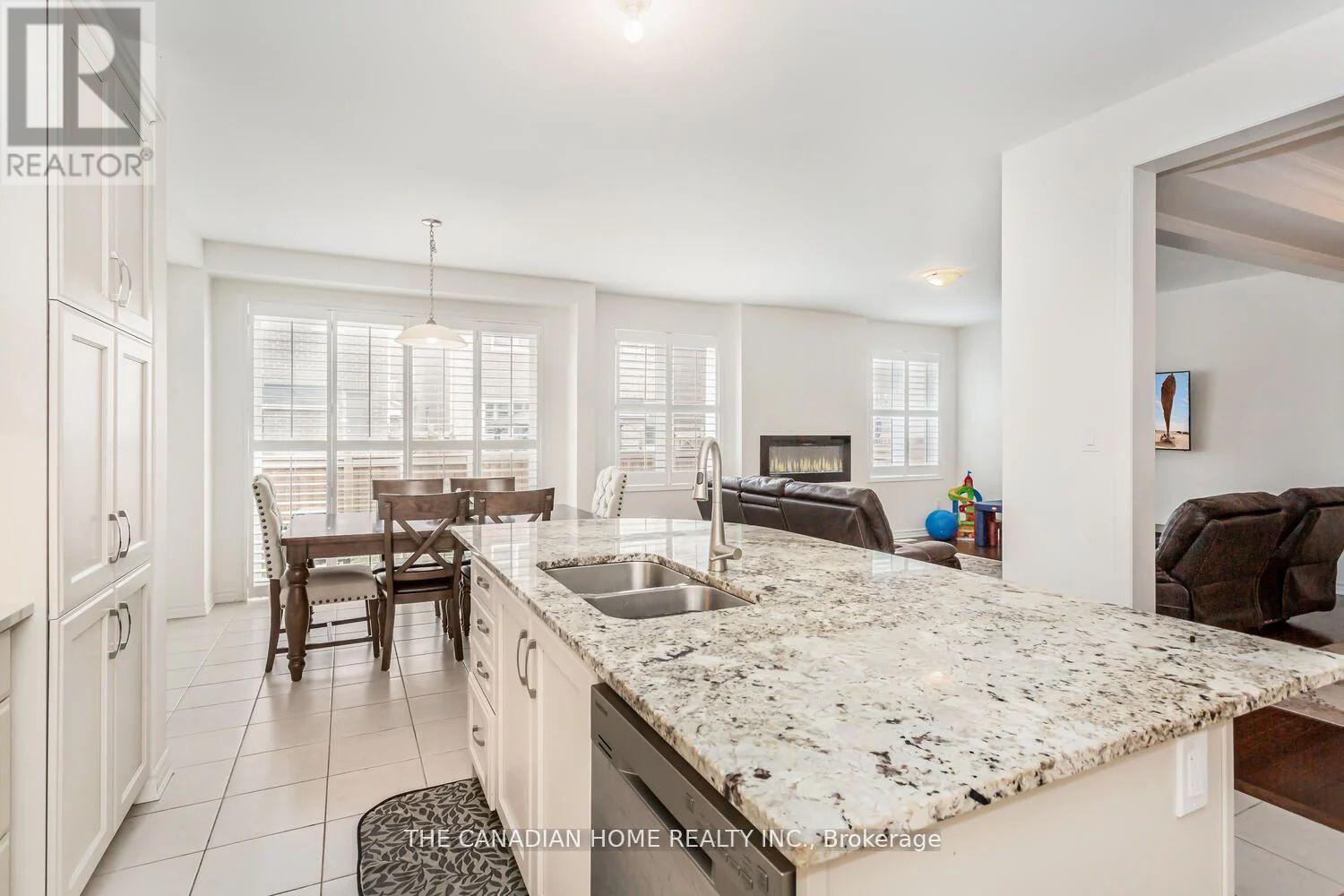 1261 ROSE WAY - 12