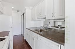 601 139 Roslyn Road, Winnipeg, MB R3L0G7 Photo 20