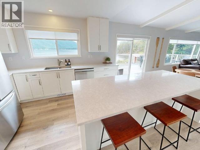 2440 JENKINSON ROAD, Powell River