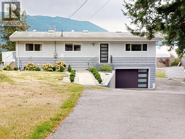 2440 JENKINSON ROAD, Powell River
