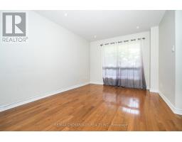 Main/2nd - 34 Blue Anchor Trail, Toronto, ON M1C3P2 Photo 9