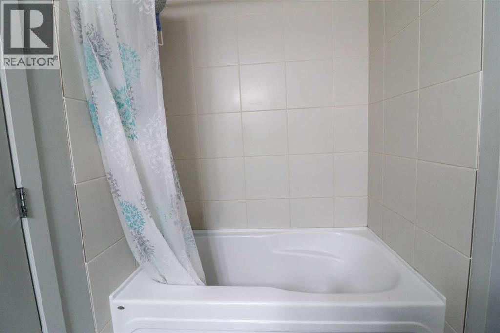 #3 478 Highlands Boulevard W - Image 30