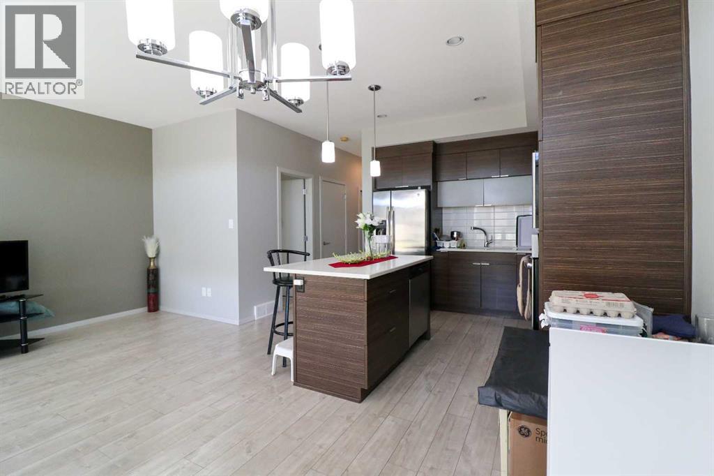 #3 478 Highlands Boulevard W - 8